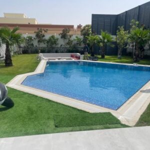 Swimming-Pool-Maintenance-r34